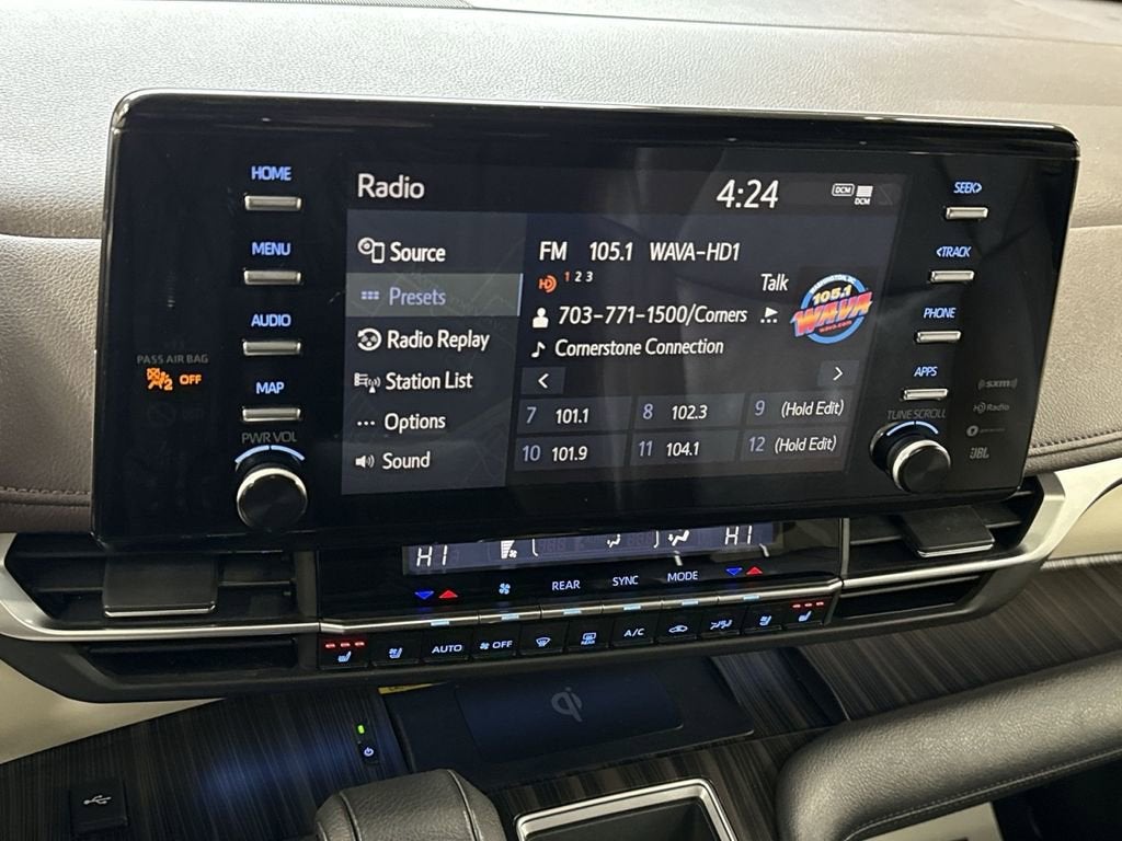 2023 Toyota Sienna Platinum