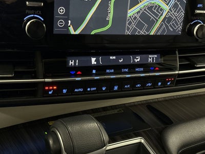 2023 Toyota Sienna Platinum