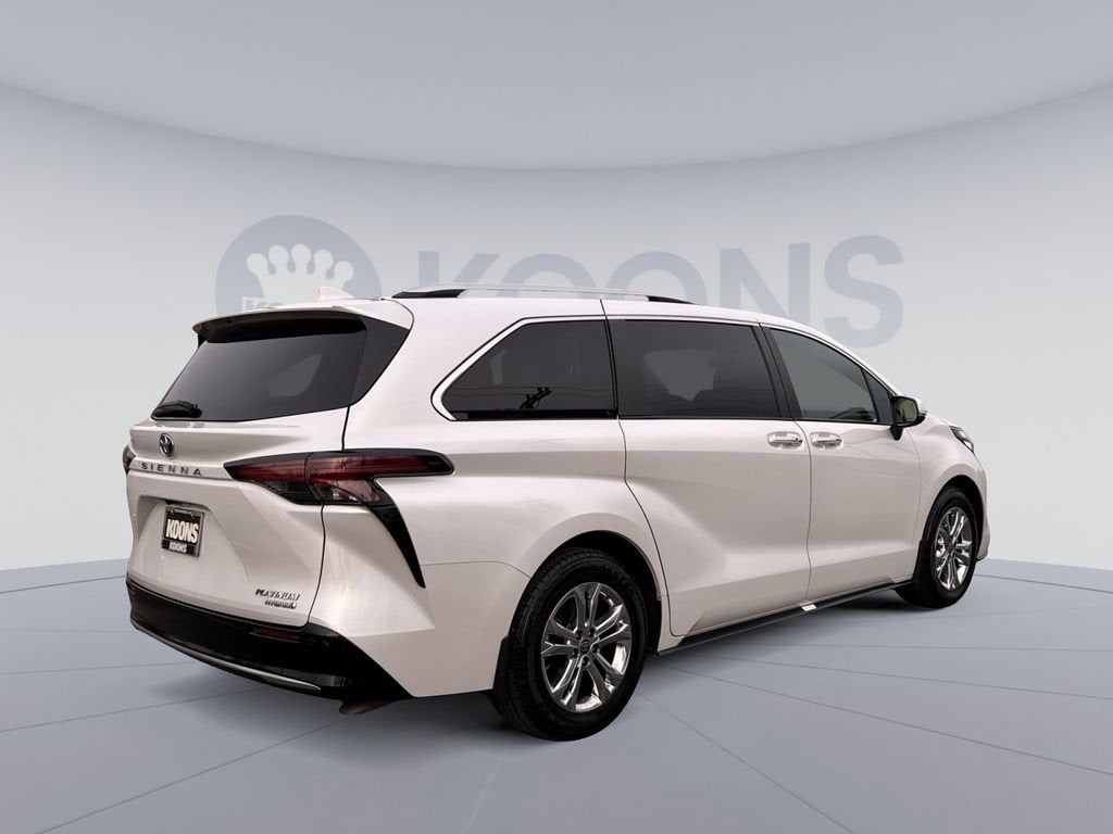 2023 Toyota Sienna Platinum