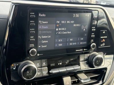 2022 Toyota Highlander Hybrid XLE