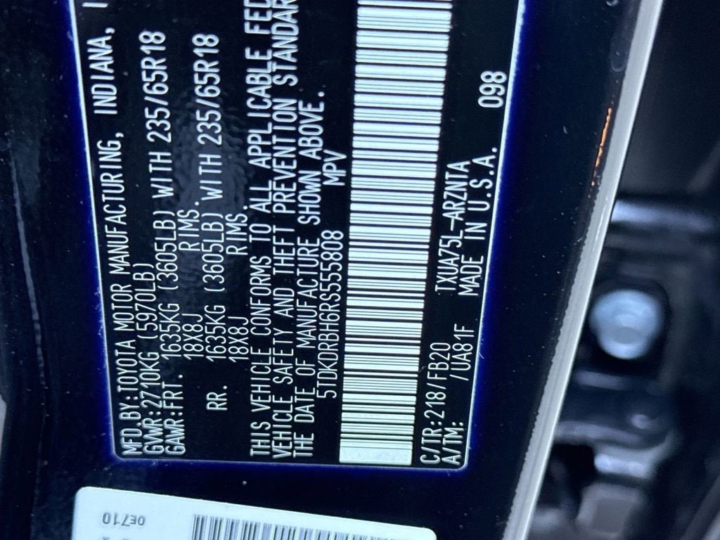 2024 Toyota Highlander LE