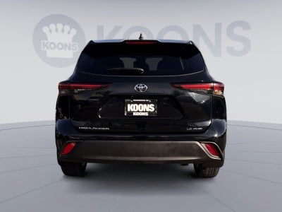 2024 Toyota Highlander LE