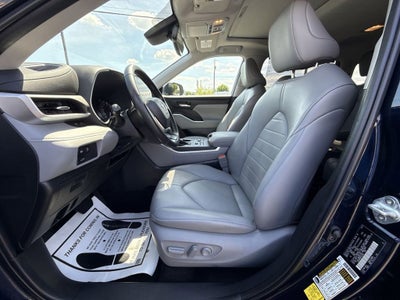 2023 Toyota Highlander XLE
