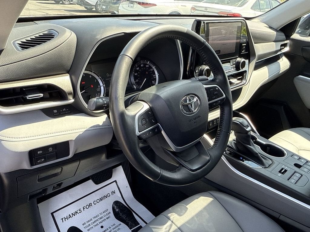 2023 Toyota Highlander XLE