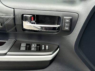 2018 Toyota Tundra SR5 5.7L V8