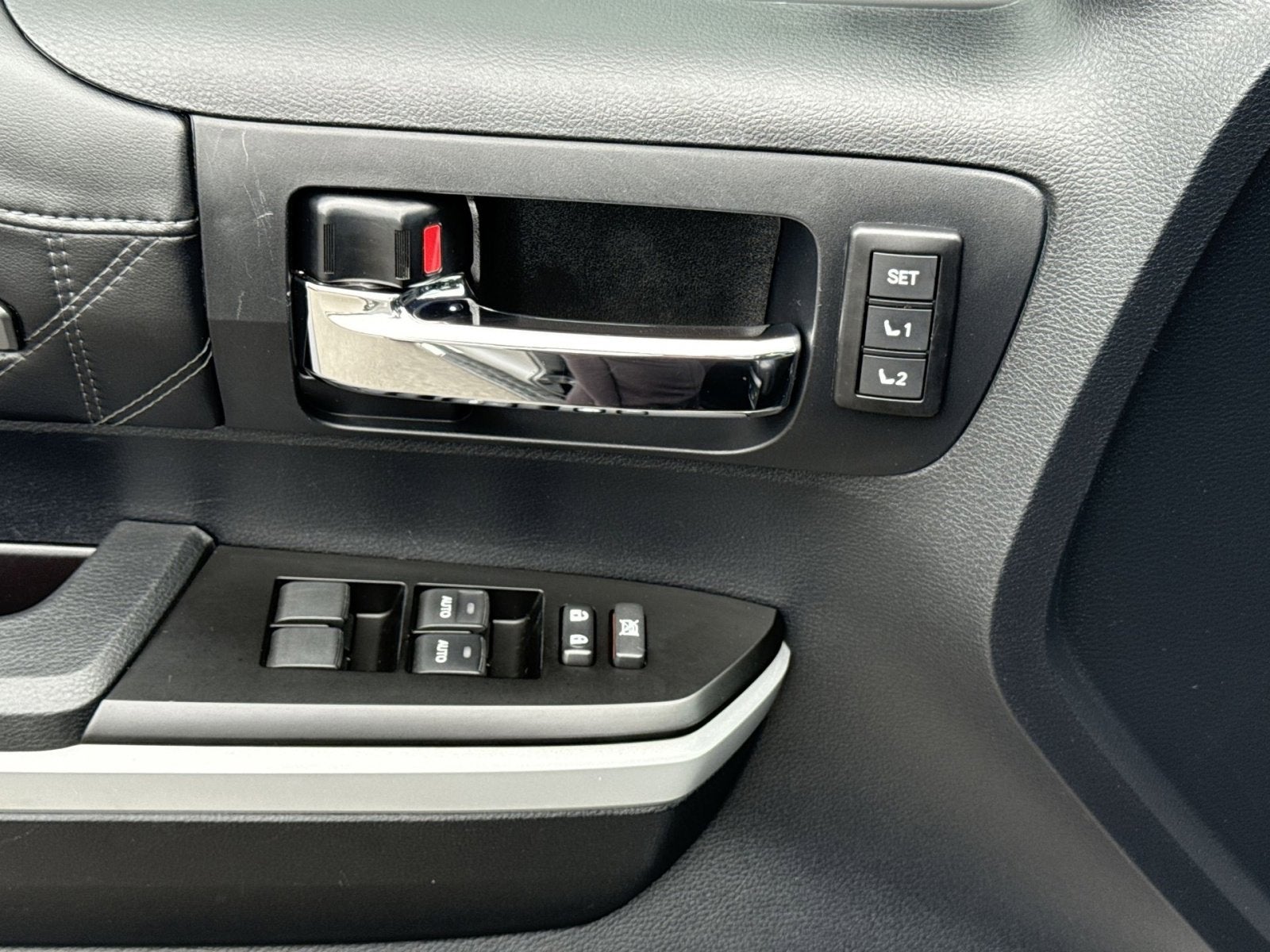 2018 Toyota Tundra SR5 5.7L V8