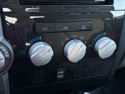 2012 Toyota Tundra 4WD Truck CrewMax 5.7L V8 6-Spd AT (Natl)