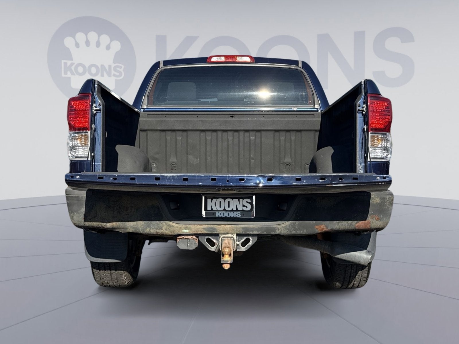 2012 Toyota Tundra 4WD Truck CrewMax 5.7L V8 6-Spd AT (Natl)