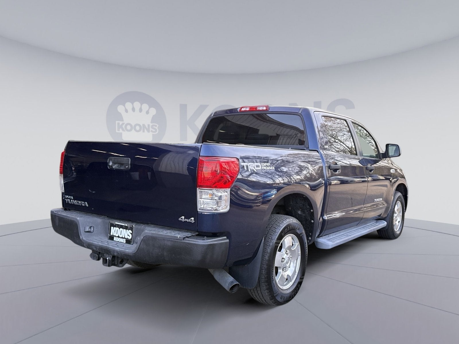 2012 Toyota Tundra 4WD Truck CrewMax 5.7L V8 6-Spd AT (Natl)