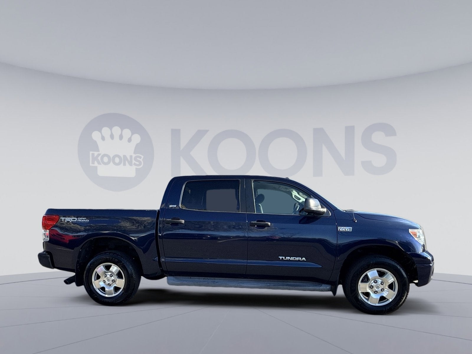 2012 Toyota Tundra 4WD Truck CrewMax 5.7L V8 6-Spd AT (Natl)