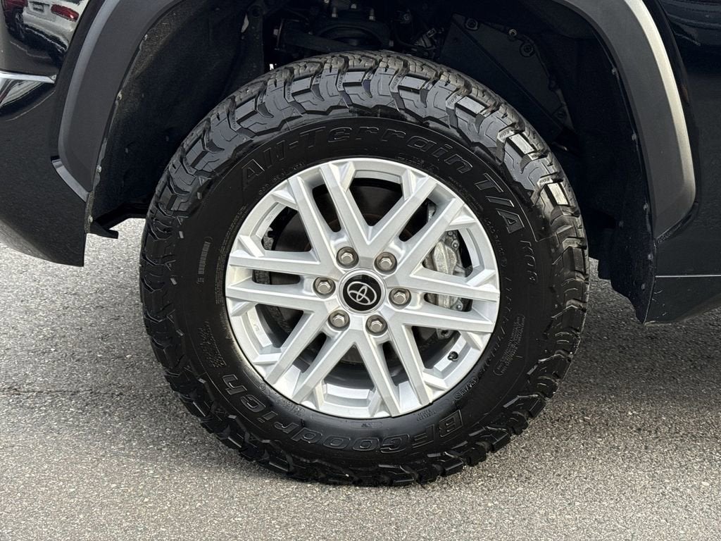 2023 Toyota Tundra 4WD SR5