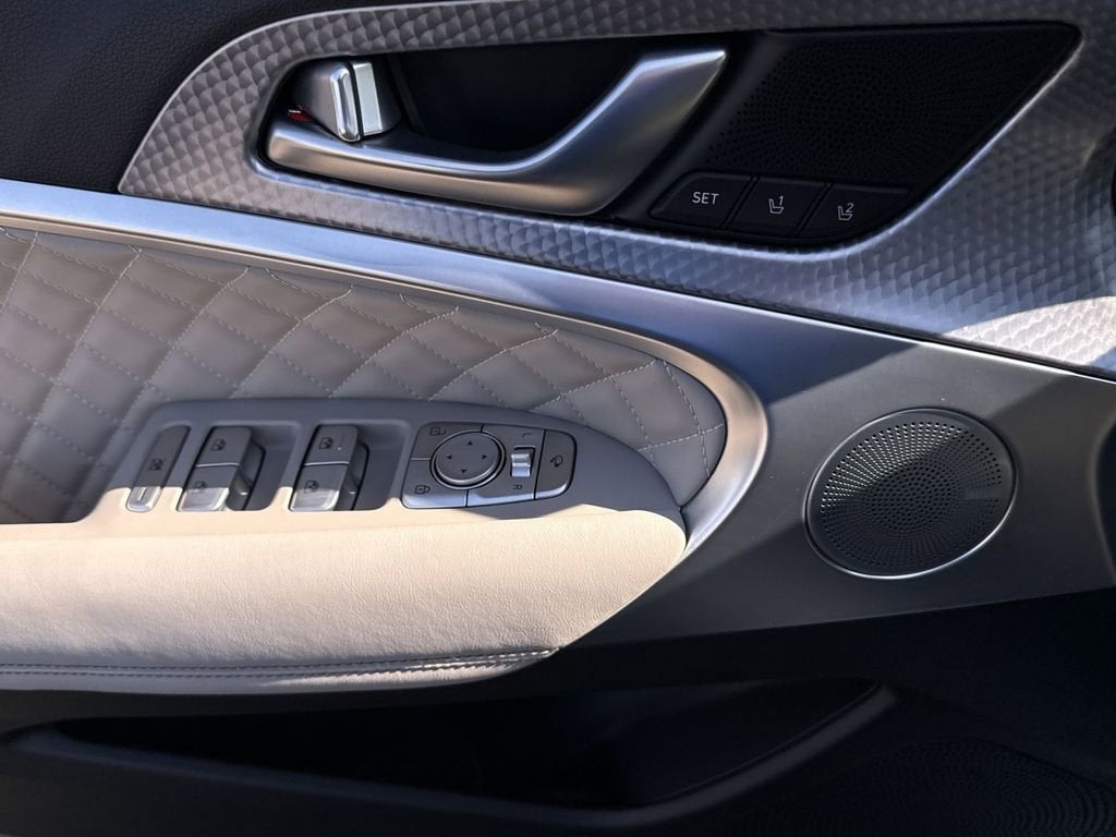 2023 Genesis G70 3.3T