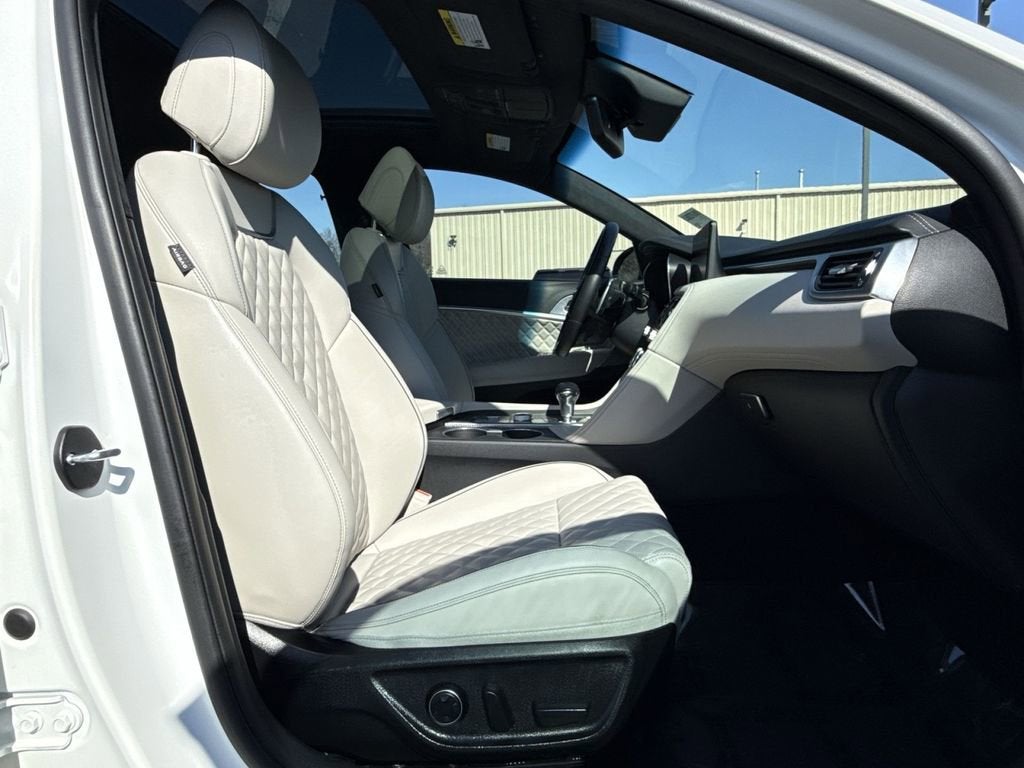 2023 Genesis G70 3.3T