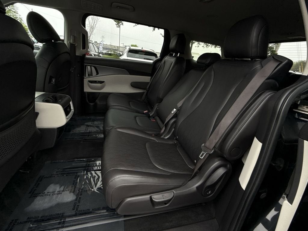 2022 Kia Carnival LXS