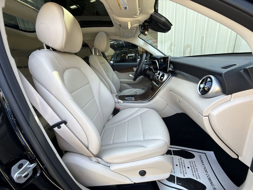 2022 Mercedes-Benz GLC GLC 300