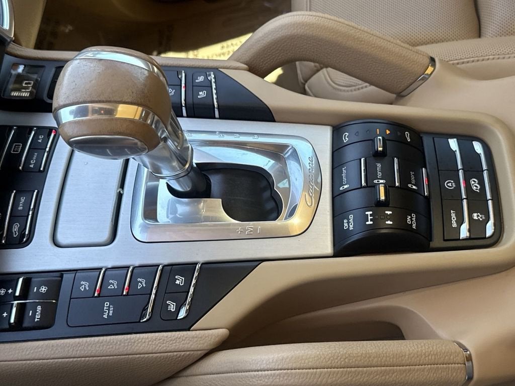 2014 Porsche Cayenne GTS