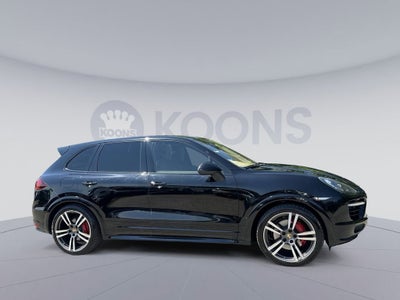 2014 Porsche Cayenne GTS