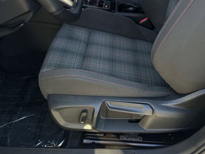 2024 Volkswagen Golf GTI SE