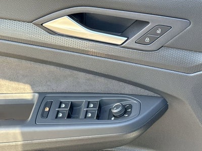 2024 Volkswagen Golf GTI SE