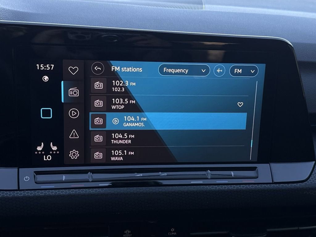 2024 Volkswagen Golf GTI SE