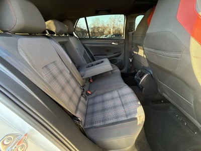 2024 Volkswagen Golf GTI SE