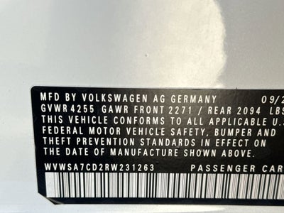 2024 Volkswagen Golf GTI SE