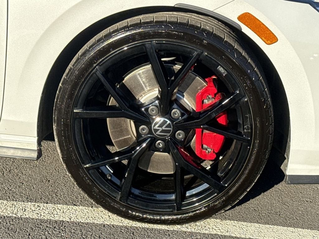 2024 Volkswagen Golf GTI SE