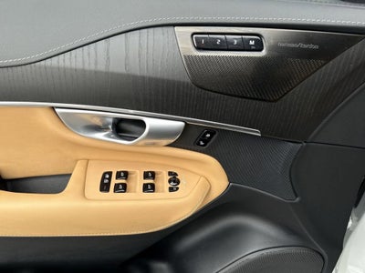 2024 Volvo XC90 Ultimate Bright Theme
